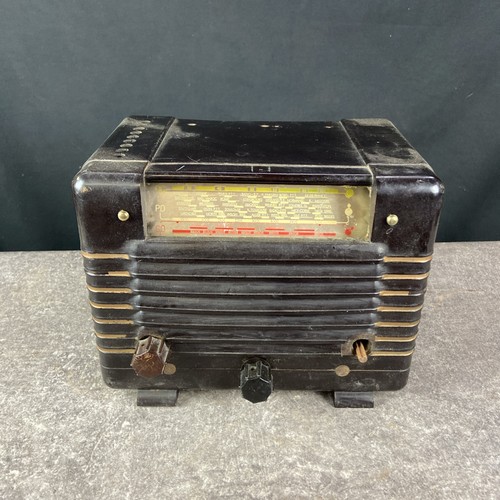 Kleines bakelit röhrenradio - kleines, bakelit-röhrenradio